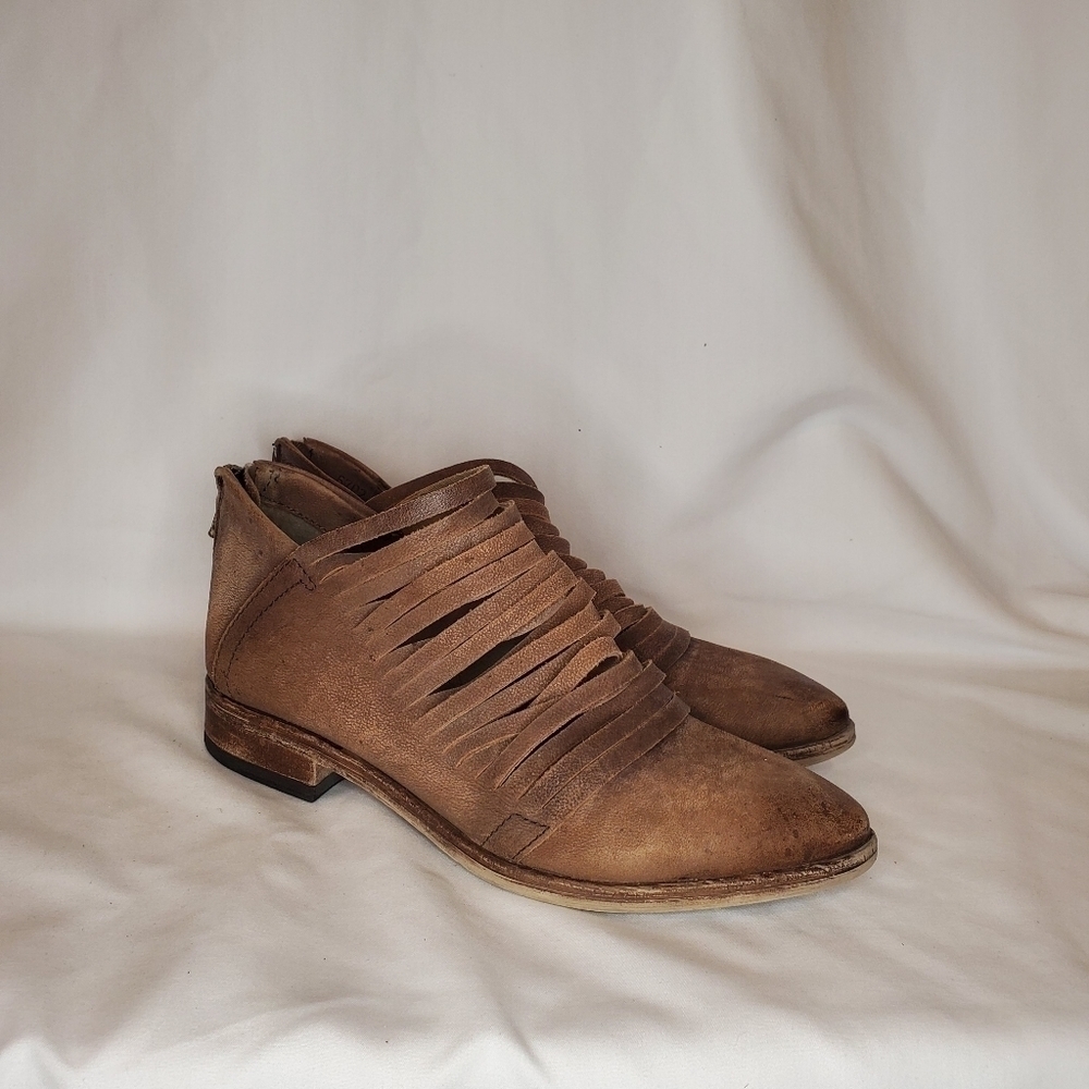 Free People Lost Valley Ankle Boot in Brown sz 36